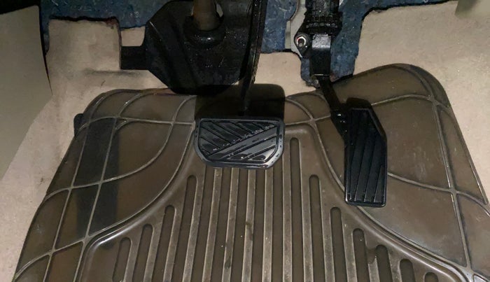 2020 Maruti Dzire ZXI AMT, Petrol, Automatic, 49,876 km, Pedals