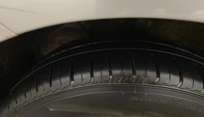 2020 Maruti Dzire ZXI AMT, Petrol, Automatic, 49,876 km, Left Front Tyre Tread