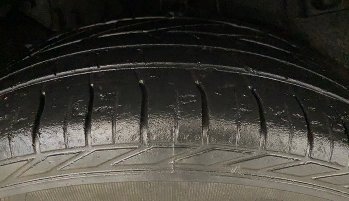 2020 Tata NEXON XMA PETROL, Petrol, Automatic, 34,903 km, Right Rear Tyre Tread