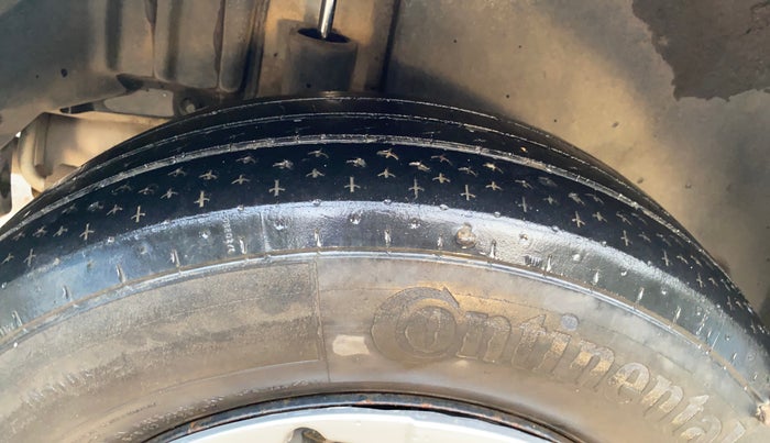 2014 Maruti Swift Dzire VDI, Diesel, Manual, 1,13,570 km, Right Rear Tyre Tread