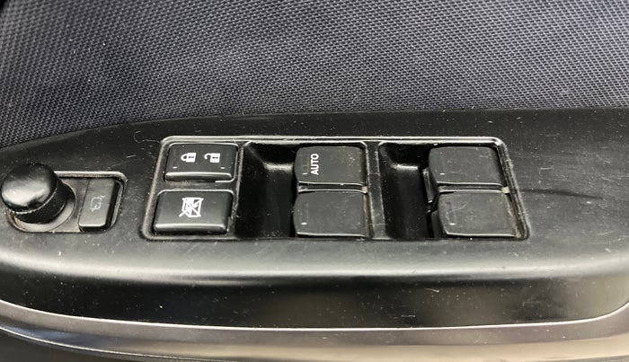 2019 Maruti Baleno ZETA PETROL 1.2, Petrol, Manual, 28,330 km, Driver Side Door Panels Control