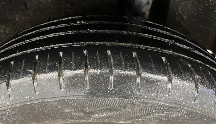 2019 Maruti Baleno ZETA PETROL 1.2, Petrol, Manual, 28,330 km, Left Rear Tyre Tread