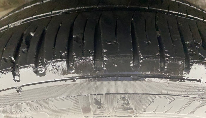 2017 Honda Jazz 1.2L I-VTEC V, Petrol, Manual, 39,097 km, Left Rear Tyre Tread