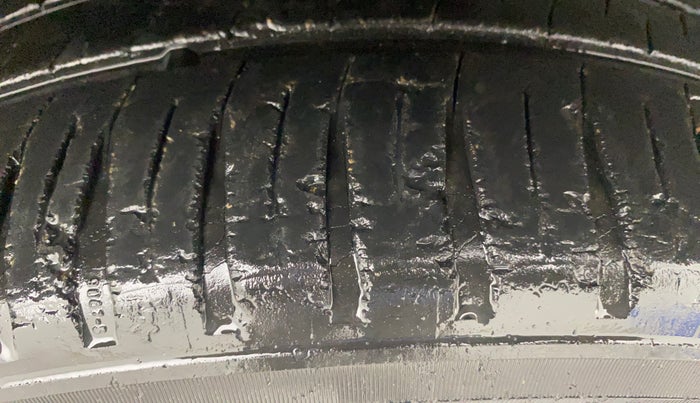 2017 Honda Jazz 1.2L I-VTEC V, Petrol, Manual, 39,097 km, Right Front Tyre Tread