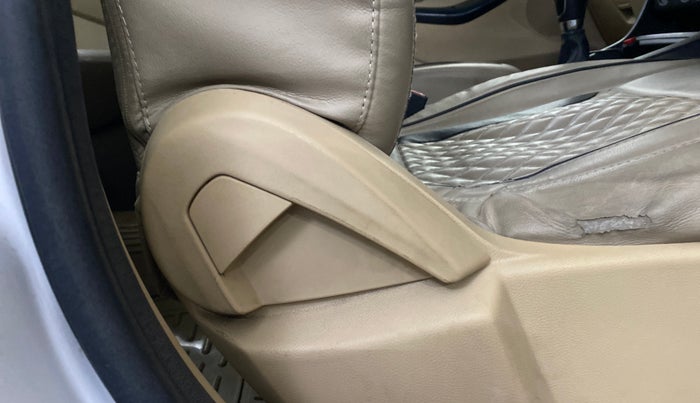 2016 Ford Figo Aspire TITANIUM 1.2 PETROL, Petrol, Manual, 82,266 km, Driver Side Adjustment Panel