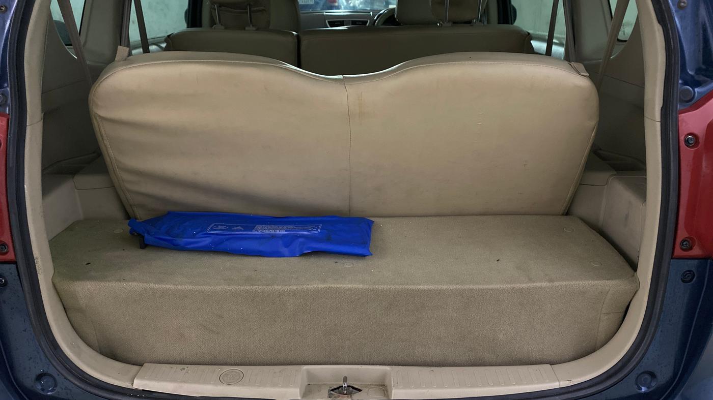 2018 Maruti Ertiga VXI CNG, CNG, Manual, 47,242 km, Boot Inside