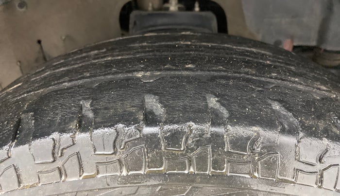 2020 Mahindra Thar LX D AT 4WD HT, Diesel, Automatic, 63,378 km, Right Front Tyre Tread