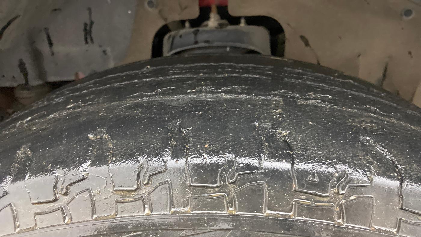 2020 Mahindra Thar LX D AT 4WD HT, Diesel, Automatic, 63,378 km, Left Front Tyre Tread