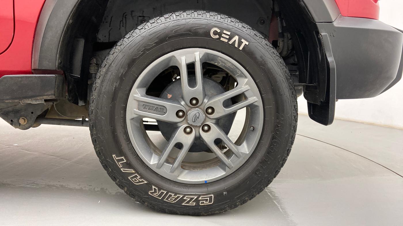 2020 Mahindra Thar LX D AT 4WD HT, Diesel, Automatic, 63,378 km, Left Rear Wheel
