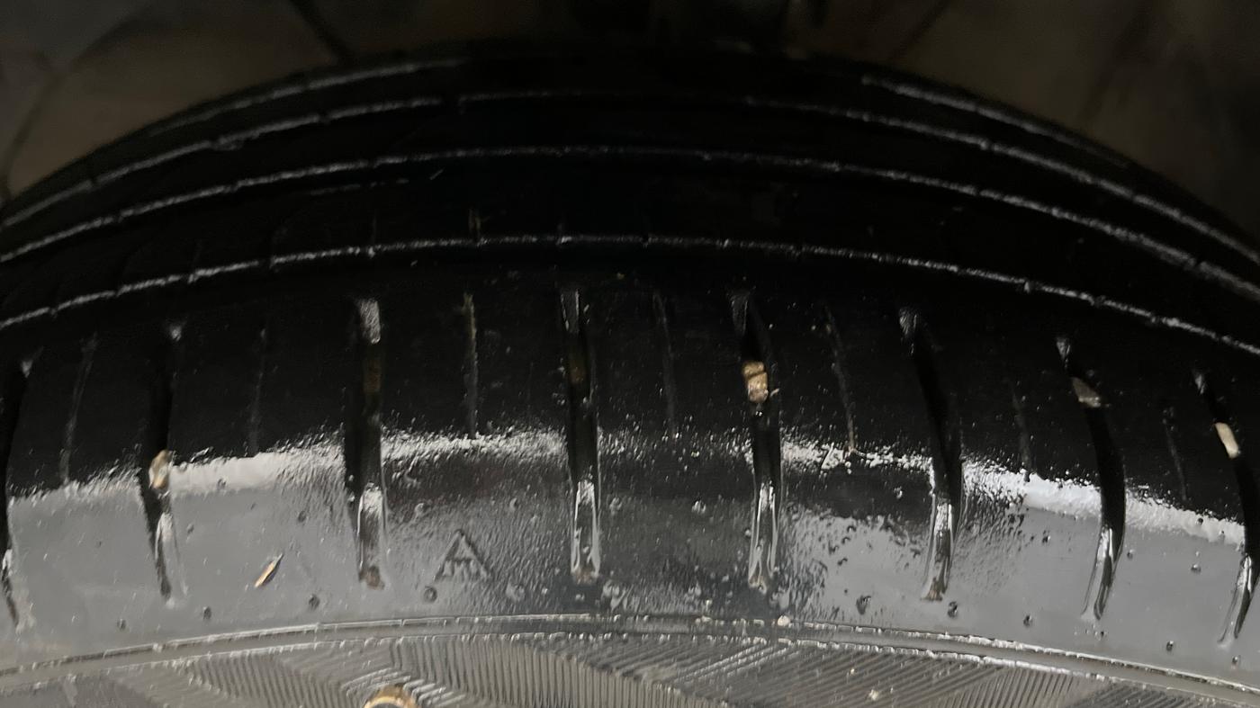 2021 Maruti Baleno ZETA CVT PETROL 1.2, Petrol, Automatic, 29,615 km, Left Front Tyre Tread