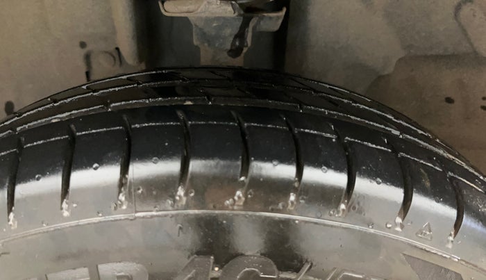 2020 Renault Kwid CLIMBER 1.0 AMT (O), Petrol, Automatic, 54,022 km, Left Front Tyre Tread