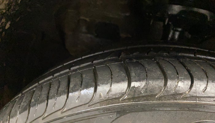 2023 KIA SELTOS HTK PLUS 1.5 IMT, Petrol, Manual, 28,389 km, Left Front Tyre Tread