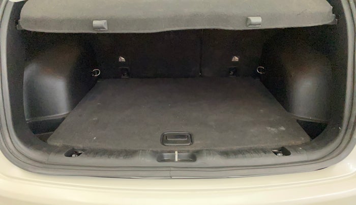 2020 Jeep Compass LIMITED PLUS PETROL AT, Petrol, Automatic, 81,155 km, Boot Inside