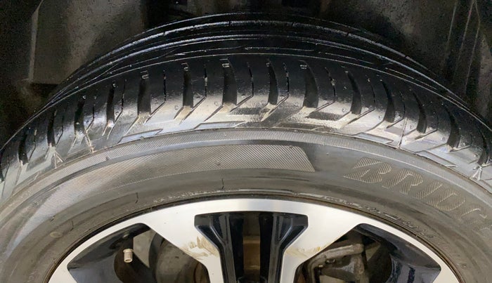 2020 Jeep Compass LIMITED PLUS PETROL AT, Petrol, Automatic, 81,155 km, Right Rear Tyre Tread