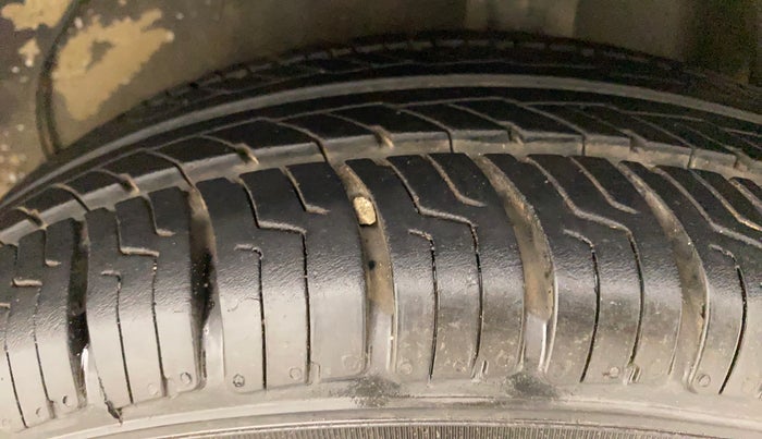 2016 Maruti Celerio ZXI AMT, Petrol, Automatic, 69,565 km, Left Rear Tyre Tread