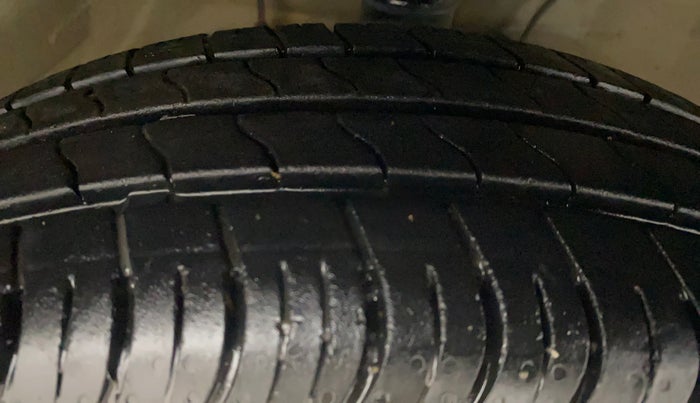 2022 Maruti S PRESSO VXI PLUS AMT, Petrol, Automatic, 21,380 km, Right Front Tyre Tread