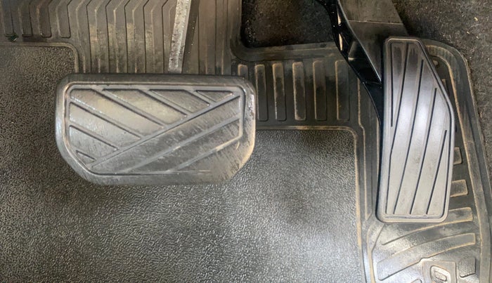 2022 Maruti S PRESSO VXI PLUS AMT, Petrol, Automatic, 21,380 km, Pedals