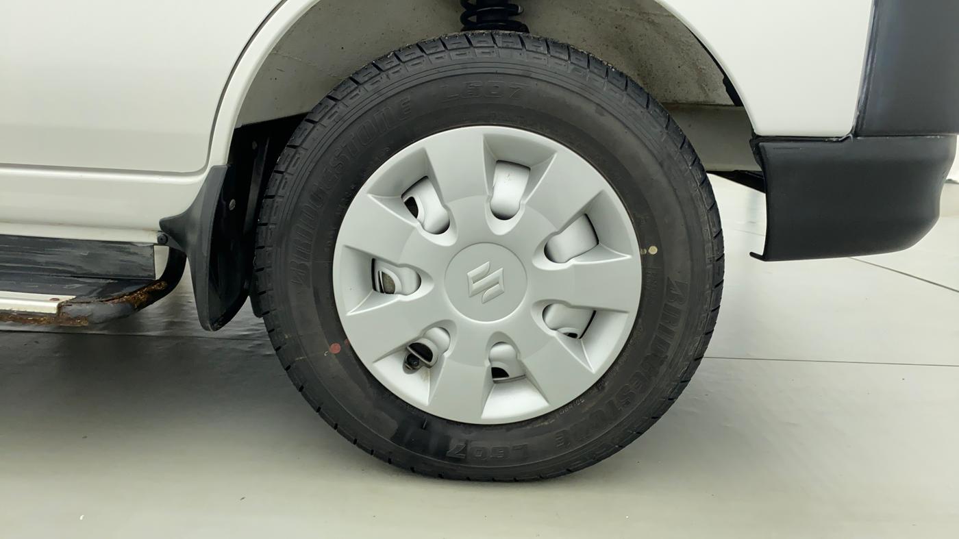 2020 Maruti Eeco 5 STR WITH AC PLUSHTR, Petrol, Manual, 4,572 km, Right Front Tyre