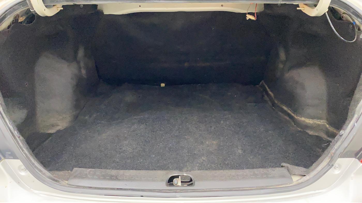 2011 Maruti Swift Dzire LXI, Petrol, Manual, 98,652 km, Boot Inside