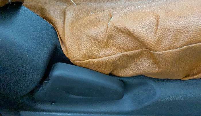 2018 Renault Kwid RXL, Petrol, Manual, 45,338 km, Driver Side Adjustment Panel