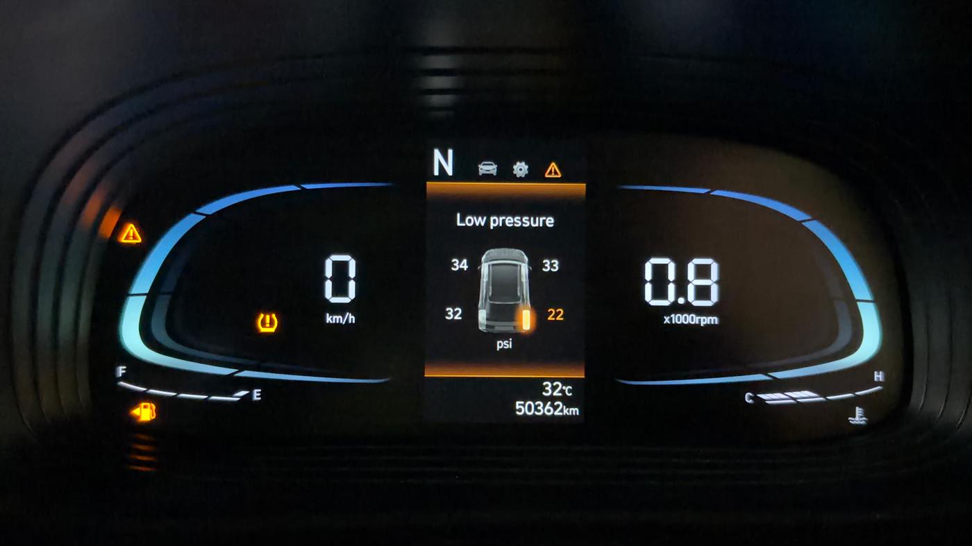 2022 Hyundai VENUE S (O) 1.0 TURBO IMT, Petrol, Manual, 50,349 km, Odometer Image