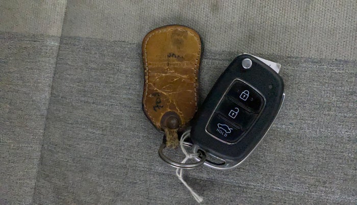 2020 Hyundai GRAND I10 NIOS SPORTZ AMT 1.2 KAPPA VTVT, Petrol, Automatic, 43,991 km, Key Close Up