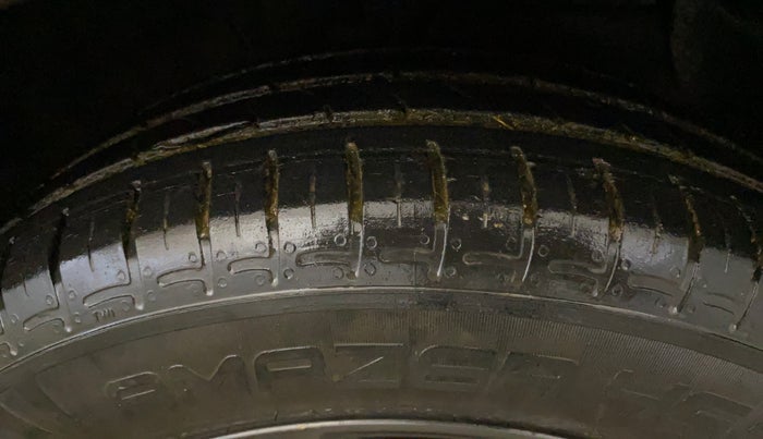 2020 Hyundai GRAND I10 NIOS SPORTZ AMT 1.2 KAPPA VTVT, Petrol, Automatic, 43,991 km, Right Front Tyre Tread