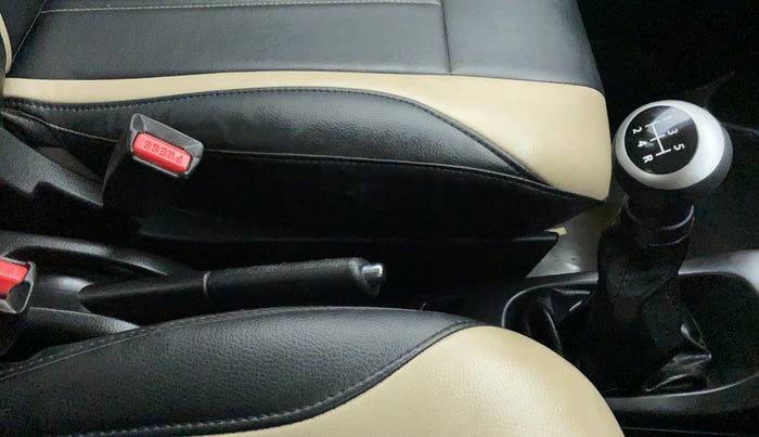 2015 Maruti Wagon R 1.0 VXI, Petrol, Manual, 32,741 km, Gear Lever