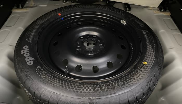 2022 Maruti Grand Vitara ALPHA SMART HYBRID AT, Petrol, Automatic, 34,828 km, Spare Tyre