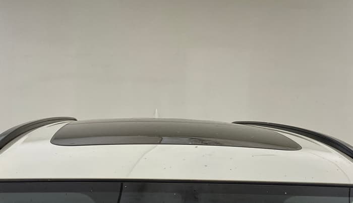 2022 Maruti Grand Vitara ALPHA SMART HYBRID AT, Petrol, Automatic, 34,828 km, Moonroof/ Sunroof
