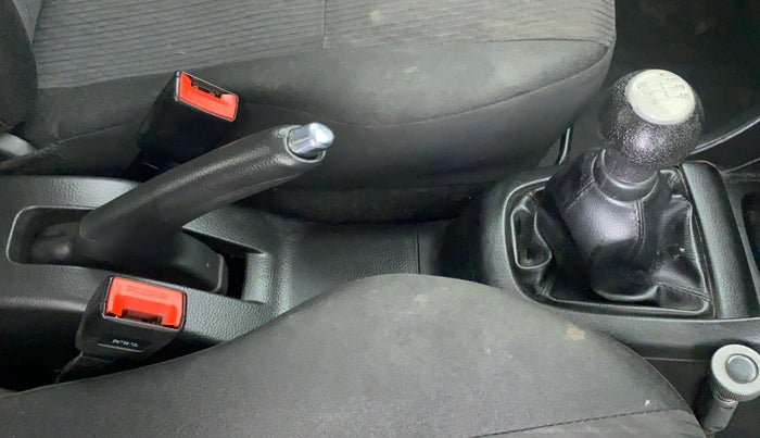 2015 Maruti Swift VXI, Petrol, Manual, 47,124 km, Gear Lever