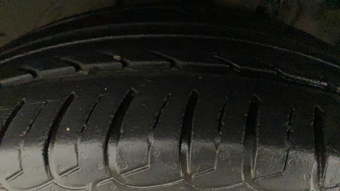 2019 Ford Ecosport TITANIUM + 1.5L PETROL, Petrol, Manual, 32,096 km, Right Front Tyre Tread
