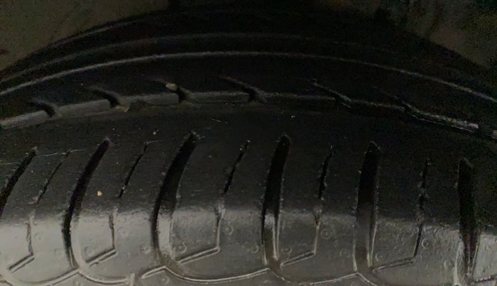 2019 Ford Ecosport TITANIUM + 1.5L PETROL, Petrol, Manual, 32,096 km, Right Front Tyre Tread