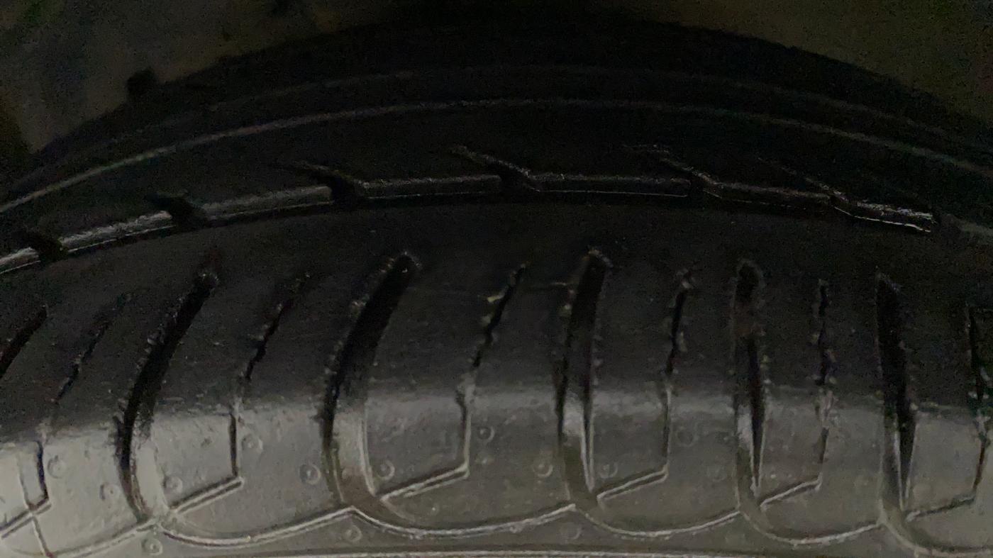 2019 Ford Ecosport TITANIUM + 1.5L PETROL, Petrol, Manual, 32,096 km, Left Front Tyre Tread