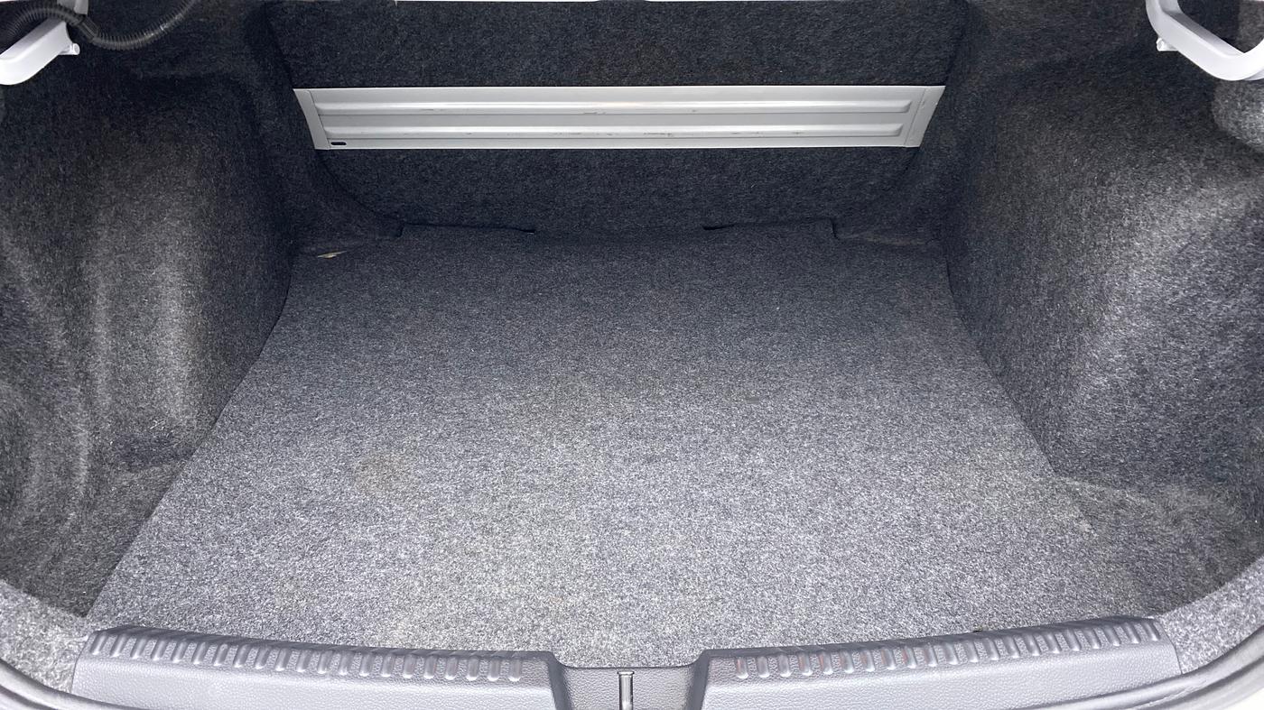 2021 Volkswagen Vento HIGHLINE PLUS 1.0 TSI AT, Petrol, Automatic, 14,335 km, Boot Inside