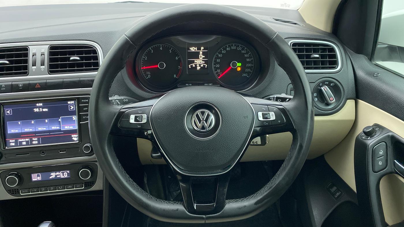 2021 Volkswagen Vento HIGHLINE PLUS 1.0 TSI AT, Petrol, Automatic, 14,335 km, Steering Wheel Close Up