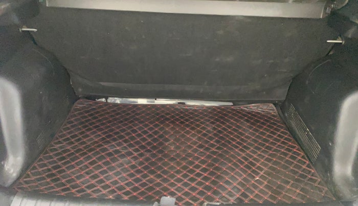 2022 KIA SONET HTK PLUS 1.0 IMT, Petrol, Manual, 75,237 km, Boot Inside