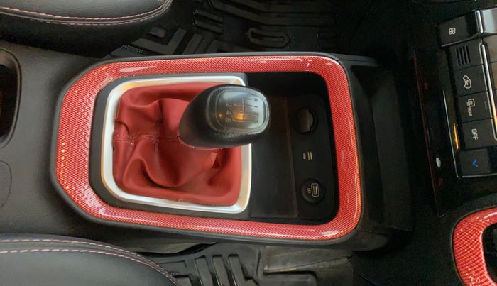 2022 KIA SONET HTK PLUS 1.0 IMT, Petrol, Manual, 75,237 km, Gear Lever