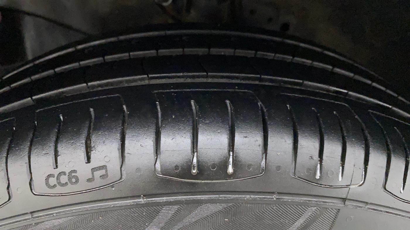 2016 Honda Amaze 1.2L I-VTEC S, CNG, Manual, 63,667 km, Left Front Tyre Tread
