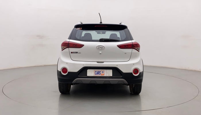 2017 Hyundai i20 Active 1.2 SX DUAL TONE, Petrol, Manual, 52,887 km, Back/Rear