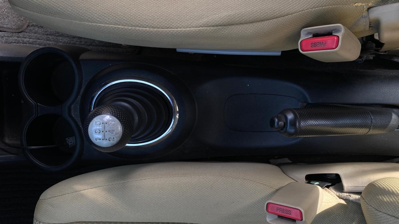 2013 Honda Brio S MT, Petrol, Manual, 88,516 km, Gear Lever
