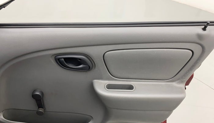 2013 Maruti Alto K10 LXI, Petrol, Manual, 43,415 km, Right front window switch / handle - Power window makes minor noise