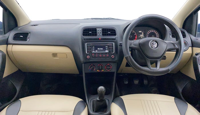 2017 Volkswagen Ameo COMFORTLINE 1.2L, Petrol, Manual, 67,773 km, Dashboard