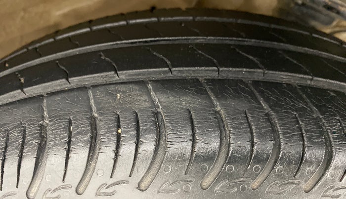 2019 Maruti S PRESSO VXI PLUS, Petrol, Manual, 30,741 km, Right Front Tyre Tread