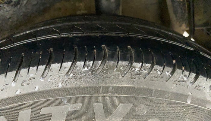 2016 Maruti Celerio VXI, Petrol, Manual, 76,510 km, Left Rear Tyre Tread