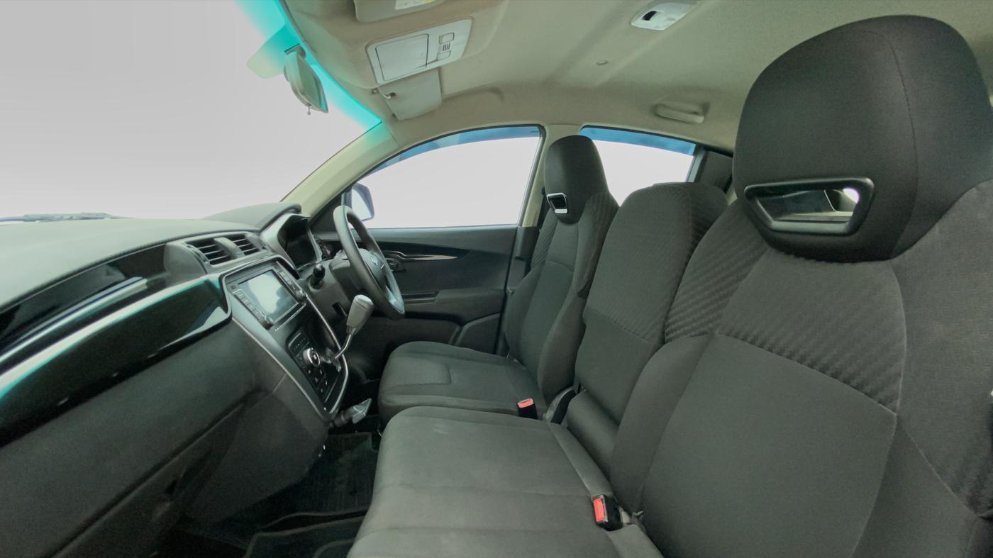 2017 Mahindra Kuv100 K8 6 STR DUAL TONE, Petrol, Manual, 95,346 km, Right Side Front Door Cabin