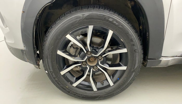 2017 Mahindra Kuv100 K8 6 STR DUAL TONE, Petrol, Manual, 95,346 km, Left Front Wheel