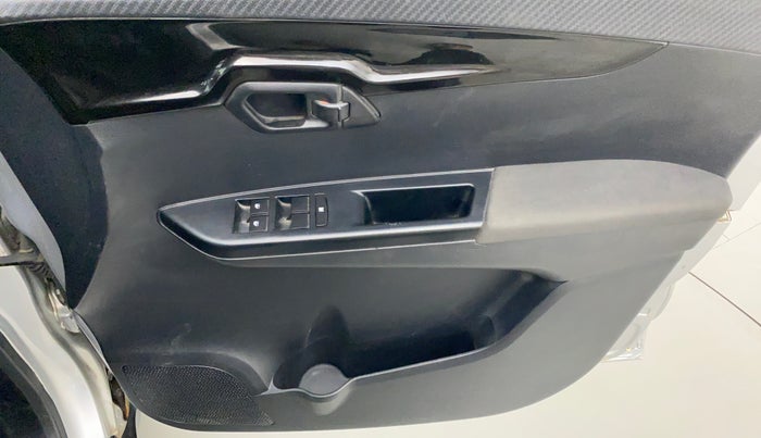 2017 Mahindra Kuv100 K8 6 STR DUAL TONE, Petrol, Manual, 95,346 km, Driver Side Door Panels Control