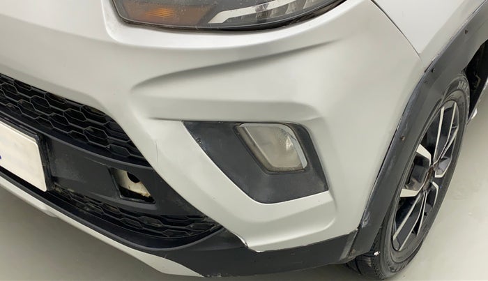 2017 Mahindra Kuv100 K8 6 STR DUAL TONE, Petrol, Manual, 95,346 km, Front bumper - Minor scratches