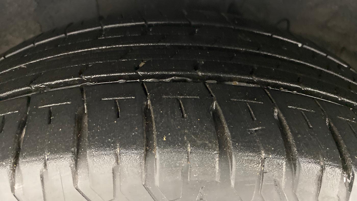 2018 Hyundai Verna 1.6 SX VTVT AT (O), Petrol, Automatic, 16,772 km, Left Front Tyre Tread